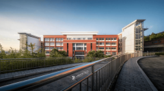 <b>2025高考学校保举：特色院校取专业一扫而光</b>